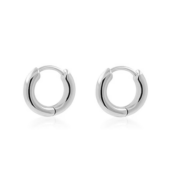 Essential Huggies Earrings