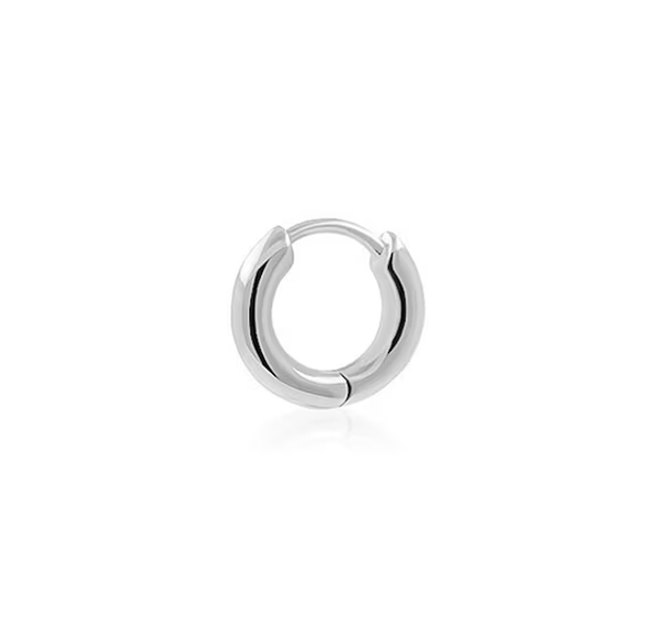 Essential Huggies Earrings
