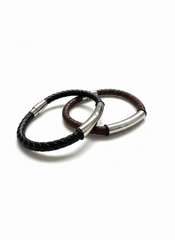 Signature Leather Link